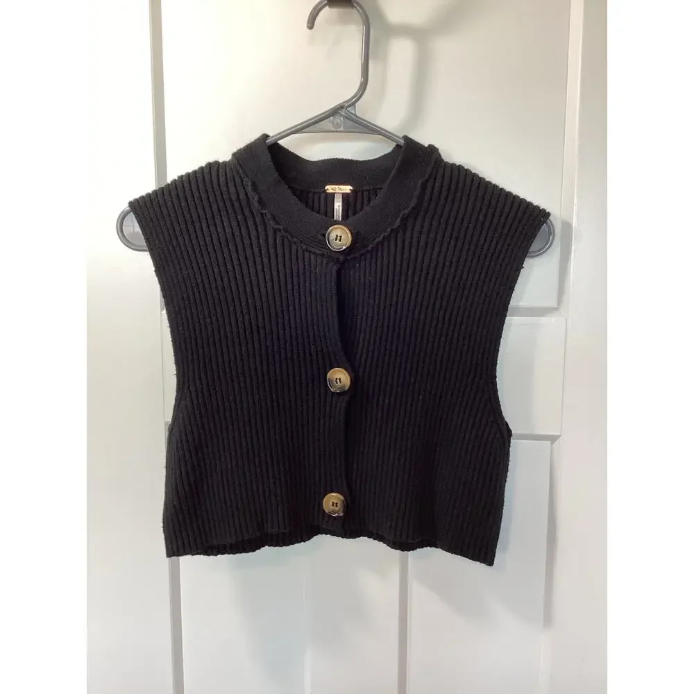 Free People Women's Button Front Naiome Micro Ribbed Cropped Vest Black SZ Large